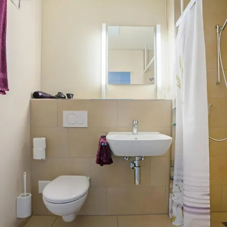 Wohnmotel-5 Apartment 4*